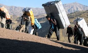 کولبران سیستان و بلوچستان تا ۷میلیون ریال از عوارض واردات معاف هستند