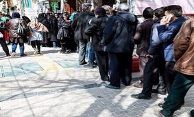 صف‌های زولبیا و بامیه طولانی‌تر از صف های مرغ