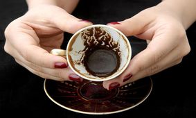 فال می‌خواهم، بر سر دوراهی مانده‌ام