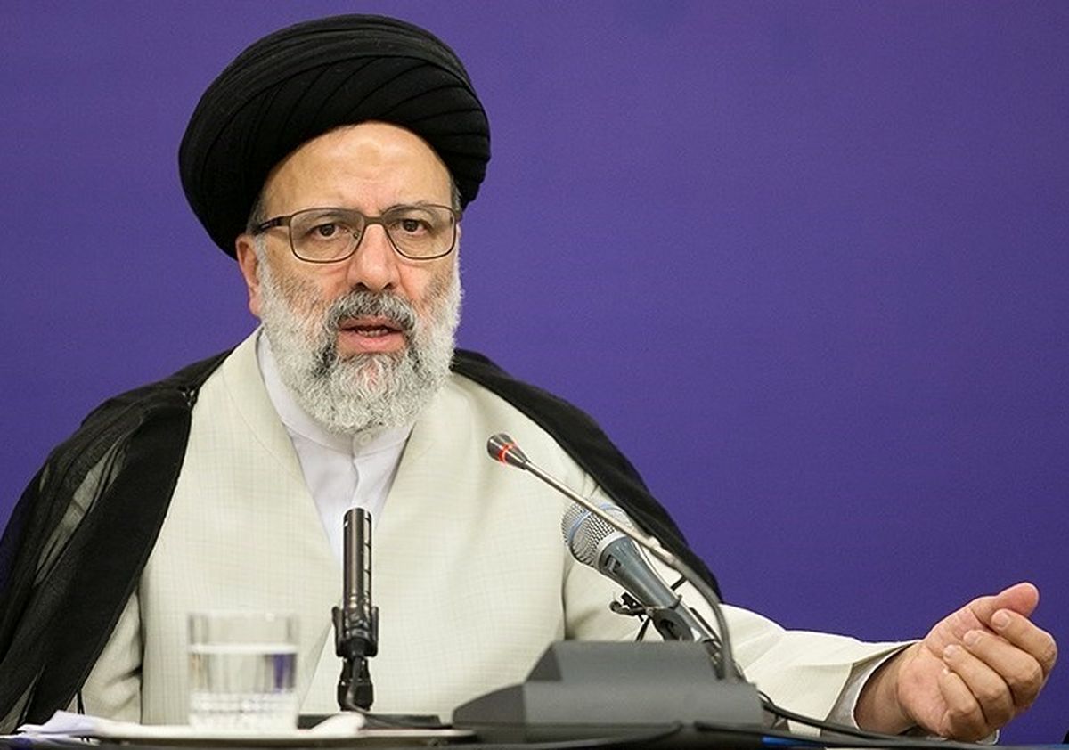 آمدن رییسی می‌تواند با اجماع بین اصولگرایان همراه باشد/ او قبل از هر اقدامی احتمالا با رهبری مشورت خواهد کرد