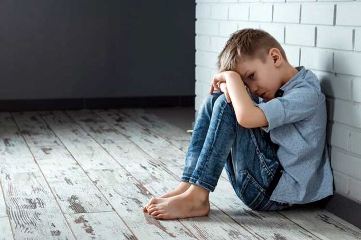 چگونه "اضطراب" در کودکی باعث "سلطه پذیری" می‌شود؟