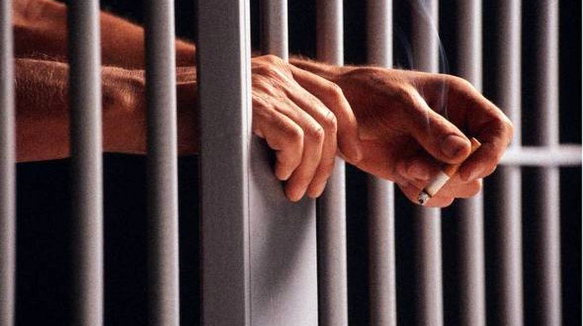 حبس کردن همسر در خانه به خاطر پسردار نشدن