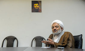 آقا تهرانی: آنچه خطرناک است، منافق داخلی‌ست