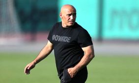 منصوریان: بازی فردا را با جباری شروع می‌کنیم