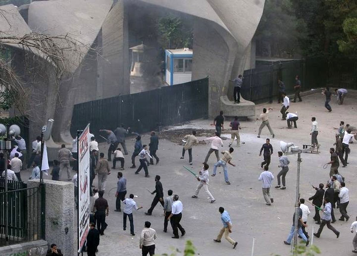 کوی دانشگاه، حادثه‌ سر به مهری که هنوز پس از ۲۲ سال مرموز است/ ویدئو