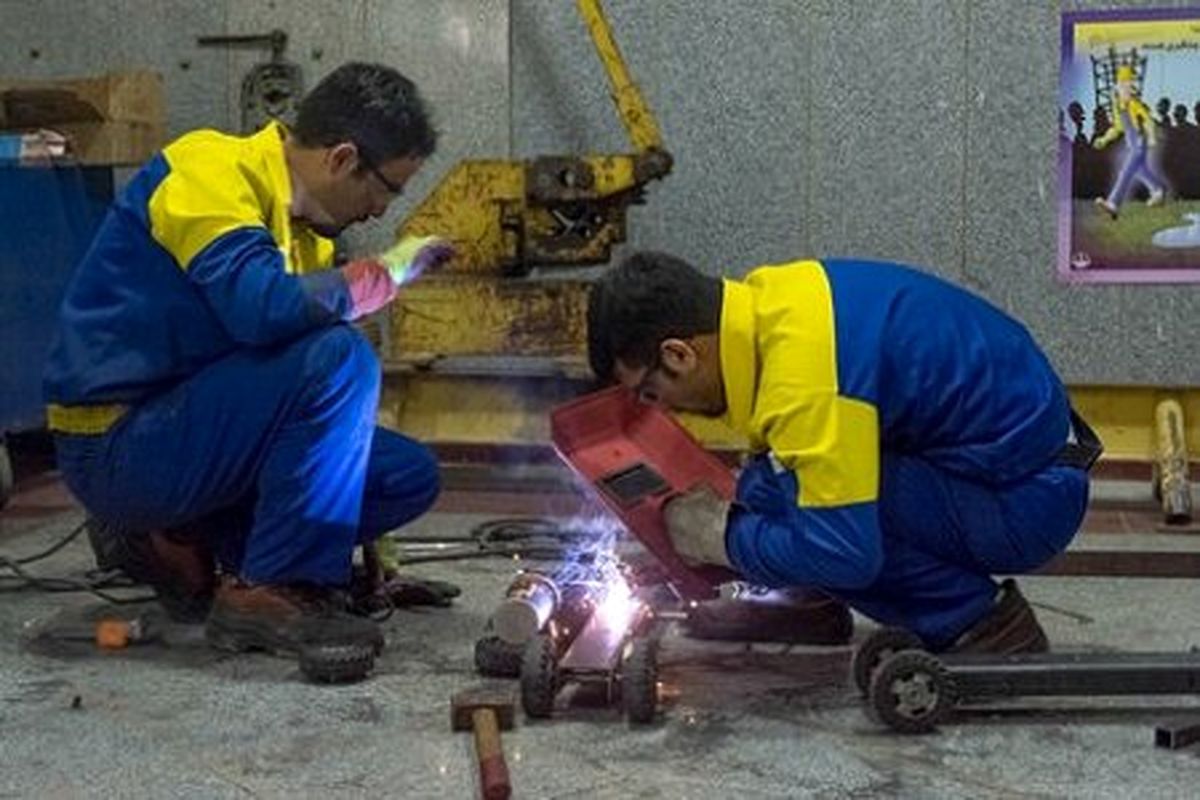 ۴۰۰۰ نفر در آزمون‌های مهارتی شرکت کردند/ تاکید بر آموزش مشاغل چمدانی