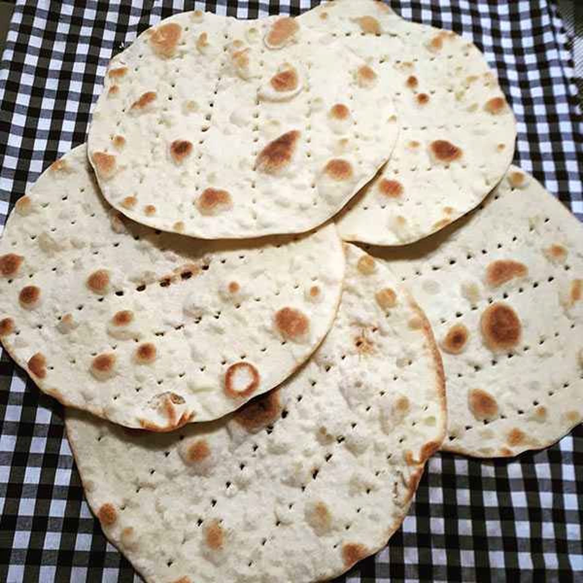 طرز تهیه نان تافتون خوشمزه و مخصوص به روش بازاری