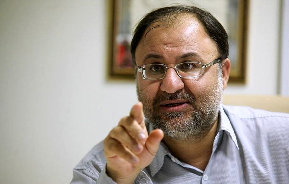مسئولین خودشان را عقل کل ندانند