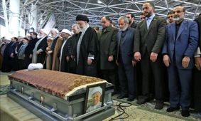 رهبر انقلاب برای کدام چهره‌ها شخصاً نماز میت خواندند؟
