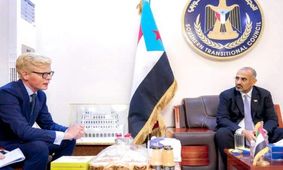 دیدار فرستاده سازمان ملل با رئیس شورای انتقالی/ تقویت گمانه‌زنی‌ها درباره برکناری «هادی»