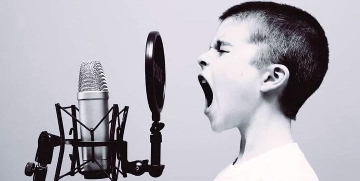چرا نباید خبرنگار زندگی شخصی خود باشیم؟