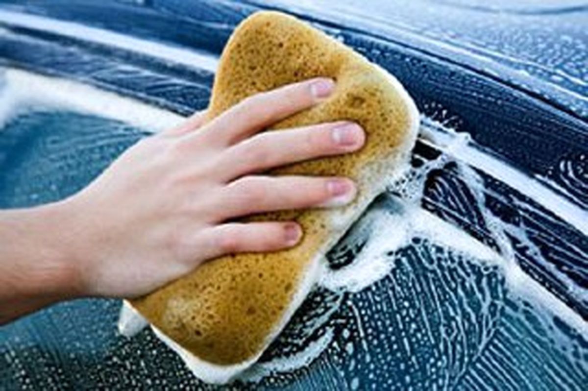 چگونه با آب باران ، خودروی خود را بشوییم؟