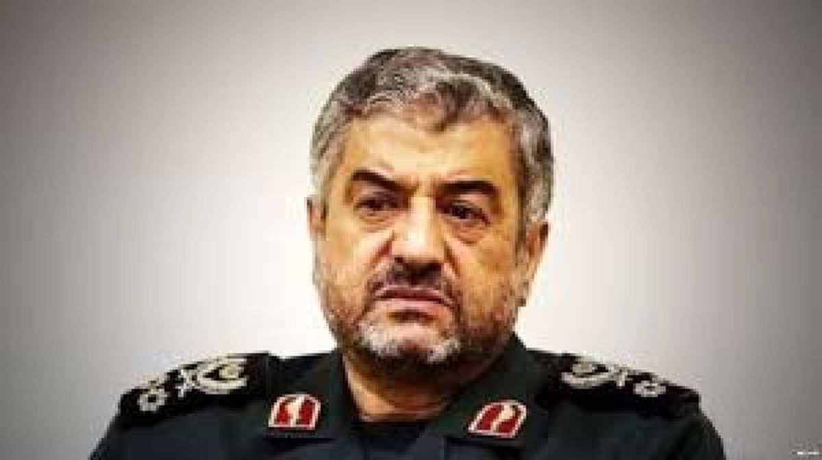 فرمانده کل سپاه: شايد رفتن آقاي سعد حريري خيلي هم بد نشد، او گلي بر سر مردم لبنان نزده بود