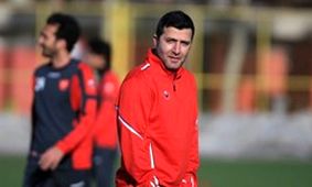 منافی: نیمکت پرسپولیس و دست برانکو خالی است/مهاجمان تغذیه نمی‌شوند