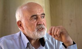 انتقاد تند احمد توکلی از سران سه قوه برای مصوبه مولدسازی