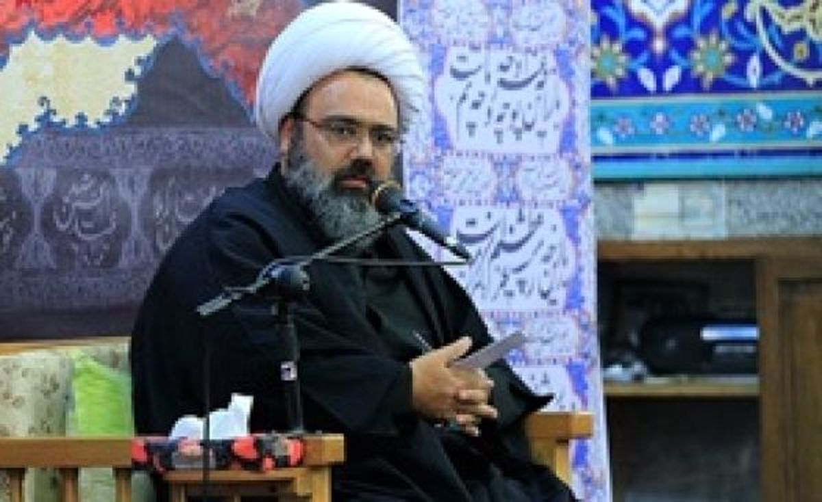 حجت الاسلام دانشمند ممنوع المنبر شد