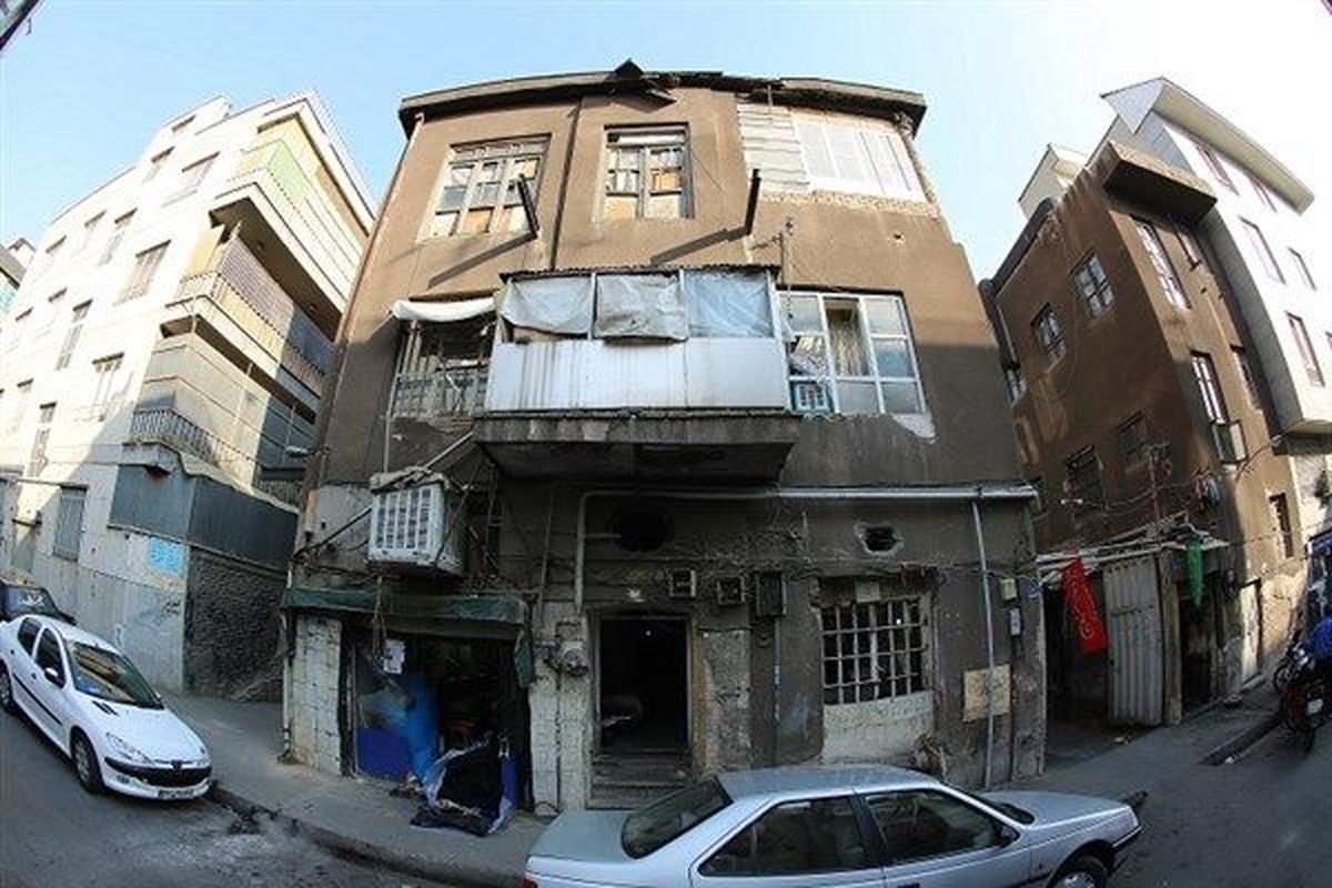 سرنوشت پلاسکو در انتظار پاساژ " آزاد " تهران /فیلم