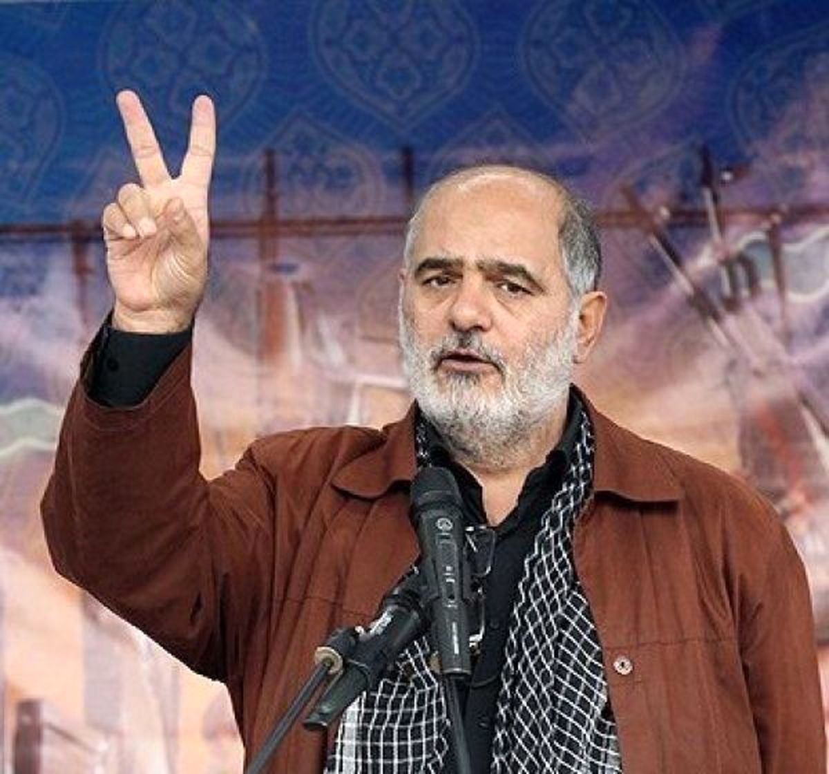 الله كرم:احمدي‌نژاد آزادی ابراز عقیده دارد