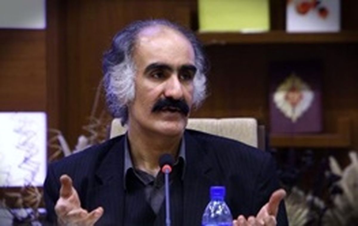 انتقاد یک طنز پرداز از تنگناهای موجود در کشور