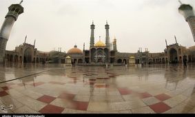 روز بارانی در حرم حضرت معصومه(س) به روایت تصویر