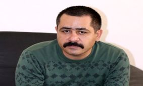 برخی مسئولان هنگ می‌کنند
