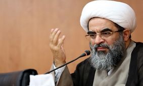 آیت‌الله فاضل لنکرانی: غالب مردم در خط فقر قرار گرفته‌اند/ امروز در جامعه قشر متوسط نداریم/ تصور فقر در نظام اسلامی بعد از 44 سال مشکل است چه رسد به واقعیت خارجی آن/ همه نهادها باید برای کاهش فقر و مشکلات اقتصادی تدبیری ویژه کنند