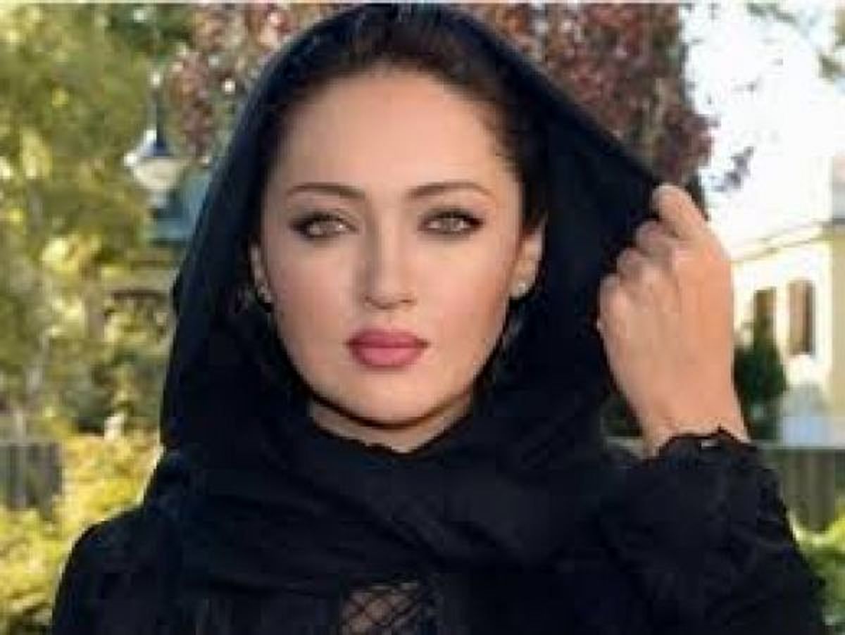 تیپ «نیکی کریمی» دیشب در فرش قرمز کن