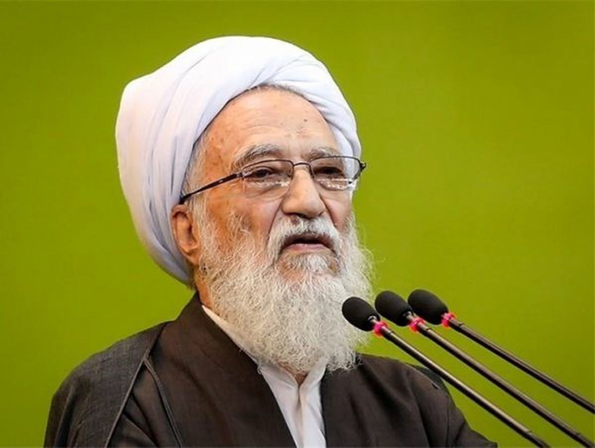 ترامپ هرچه می‌خواهی تحریم‌کن،خودت رسوامی‌شوی/دشمنان از همه امکانات علیه انقلاب اسلامی استفاده می‌کنند/ مراقب باشیم که فریب نخوریم