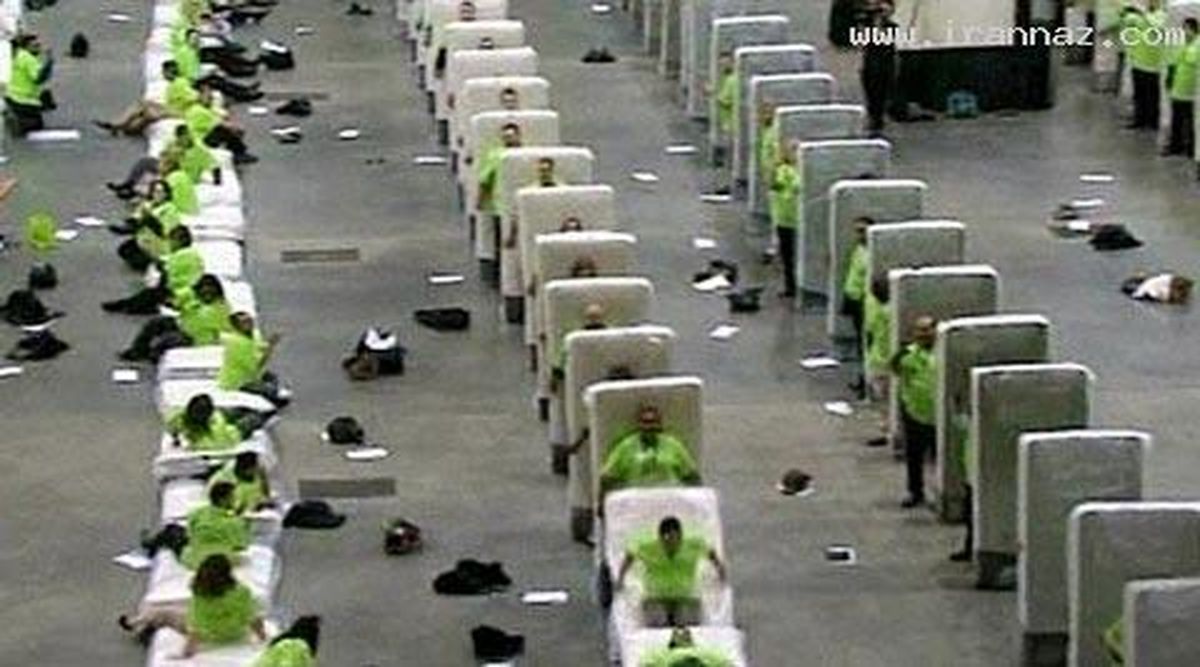 رکورد جالب 850 زن و مرد با تشک های خود!!