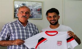 سیدی از تراکتورسازی جدا شد