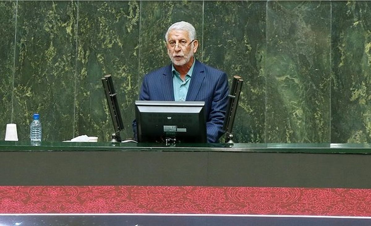 غلظت ریزگردها در سیستان بیش از ۶۰ برابر حد مجاز است، رسیدگی کنید