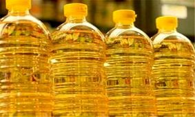 کشف عرقیات گیاهی و روغن مایع فاسد در قم