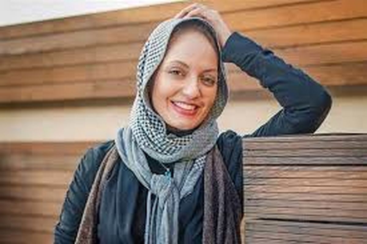 ژست خاص مهناز افشار و پرویز پرستویی روی پوستر یک فیلم/ عکس