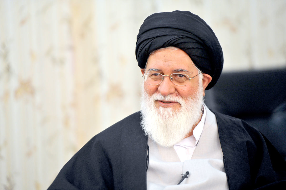 آیت الله علم‌الهدی: بازار سوم ارز برای دزدیدن و بردن بیت المال است