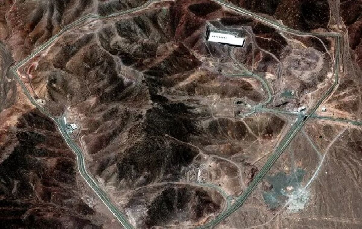 نمایش فیلم هایی از شلیک بمب های سنگرشکن GBU-57 به فوردو / پنتاگون ادعای نابودی تاسیسات هسته‌ای ایران را تکرار کرد / ویدئو