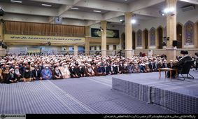  تصاویری از دیدار جمعی از مبلغان و طلاب حوزه‌های علمیه سراسر کشور با رهبر انقلاب