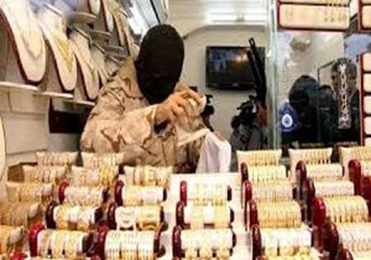 سرقت مسلحانه از يک زرگری در اروميه/فیلم مربوط به فرار سارقین است