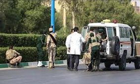بستگان زخمی شدگان در مقابل بیمارستان تجمع نکنند