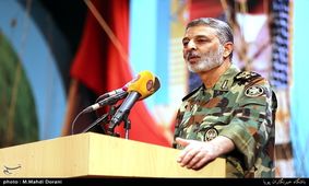 پیام تسلیت فرمانده کل ارتش در پی حادثه تروریستی در اهواز
