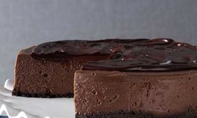 طرز تهیه چیز کیک شکلاتی بدون فر و با فر
