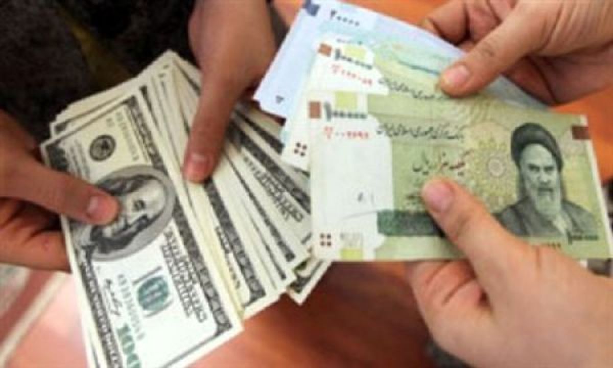 نوبت دولت است که کاهش قیمت دلار را دست بگیرد، فضای مجازی کار خود را کرد