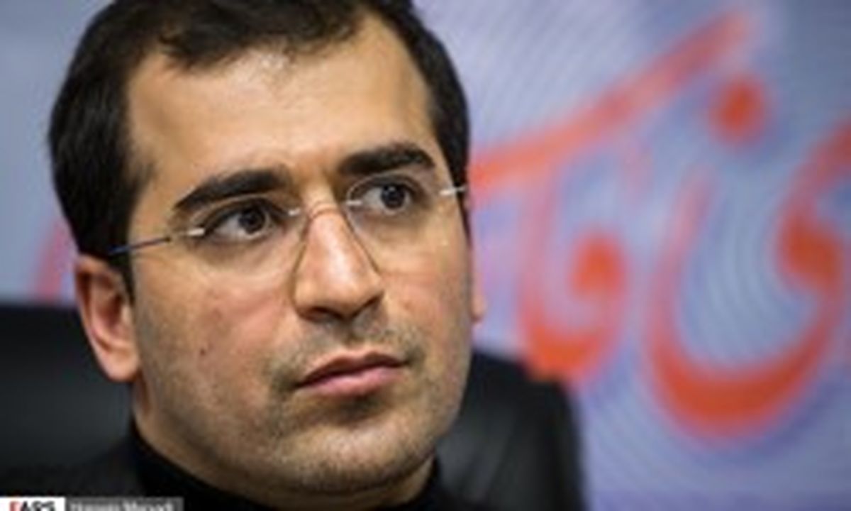 نمک از زخم‌هایش زخم‌های تازه‌تر می‌خواست/ شعر