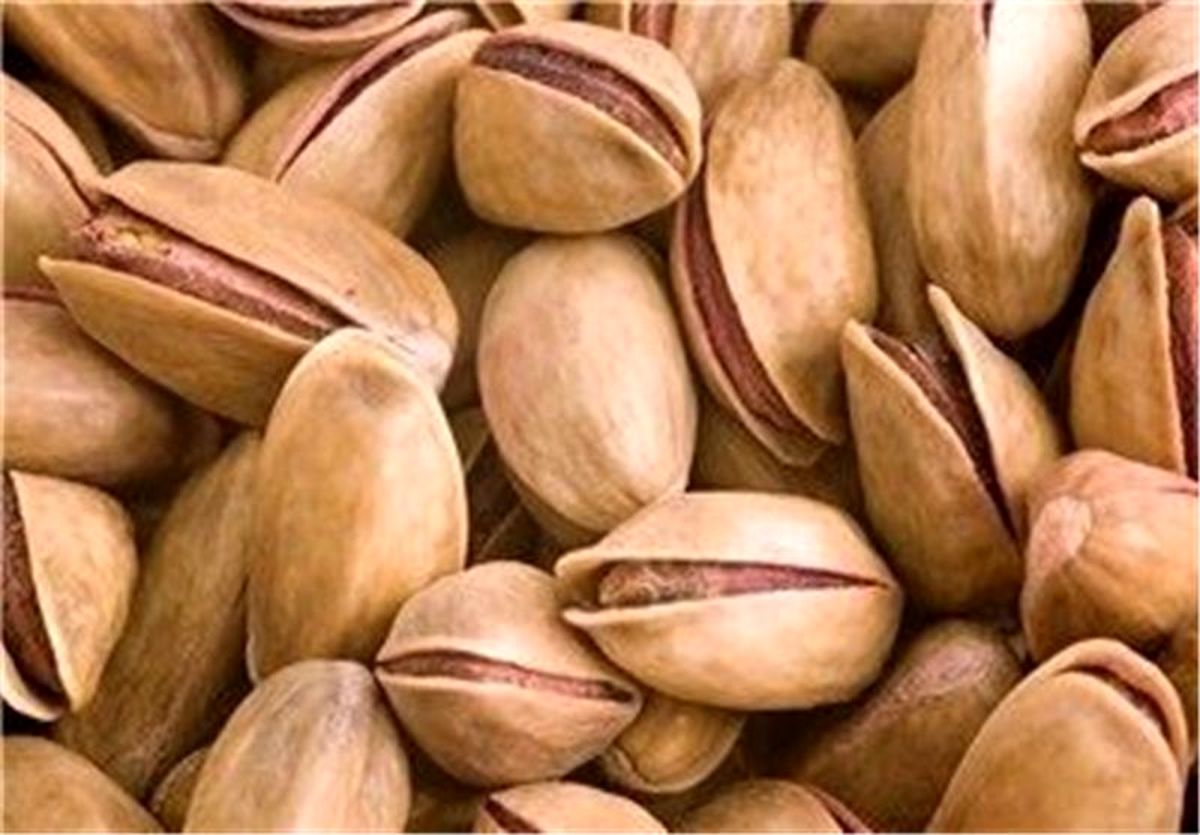 پسته در بازار تهران کیلویی ۱۰ دلار