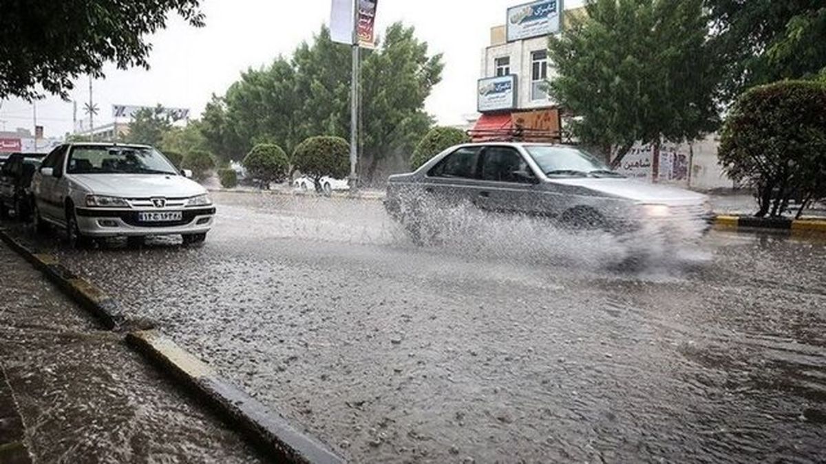 بارش شدید و آب گرفتگی معابر بجنورد /ویدئو