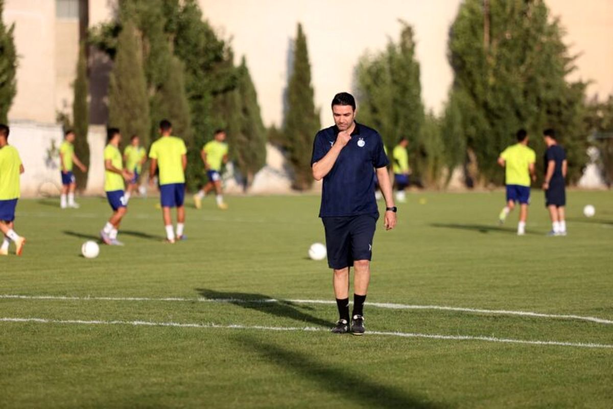 جواد نکونام محروم شد 

