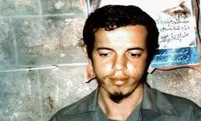 سفر به تاریخ؛ «شهید حسن باقری» (برادر سرلشکر باقری) قبل از انقلاب در حال قایق‌سواری 