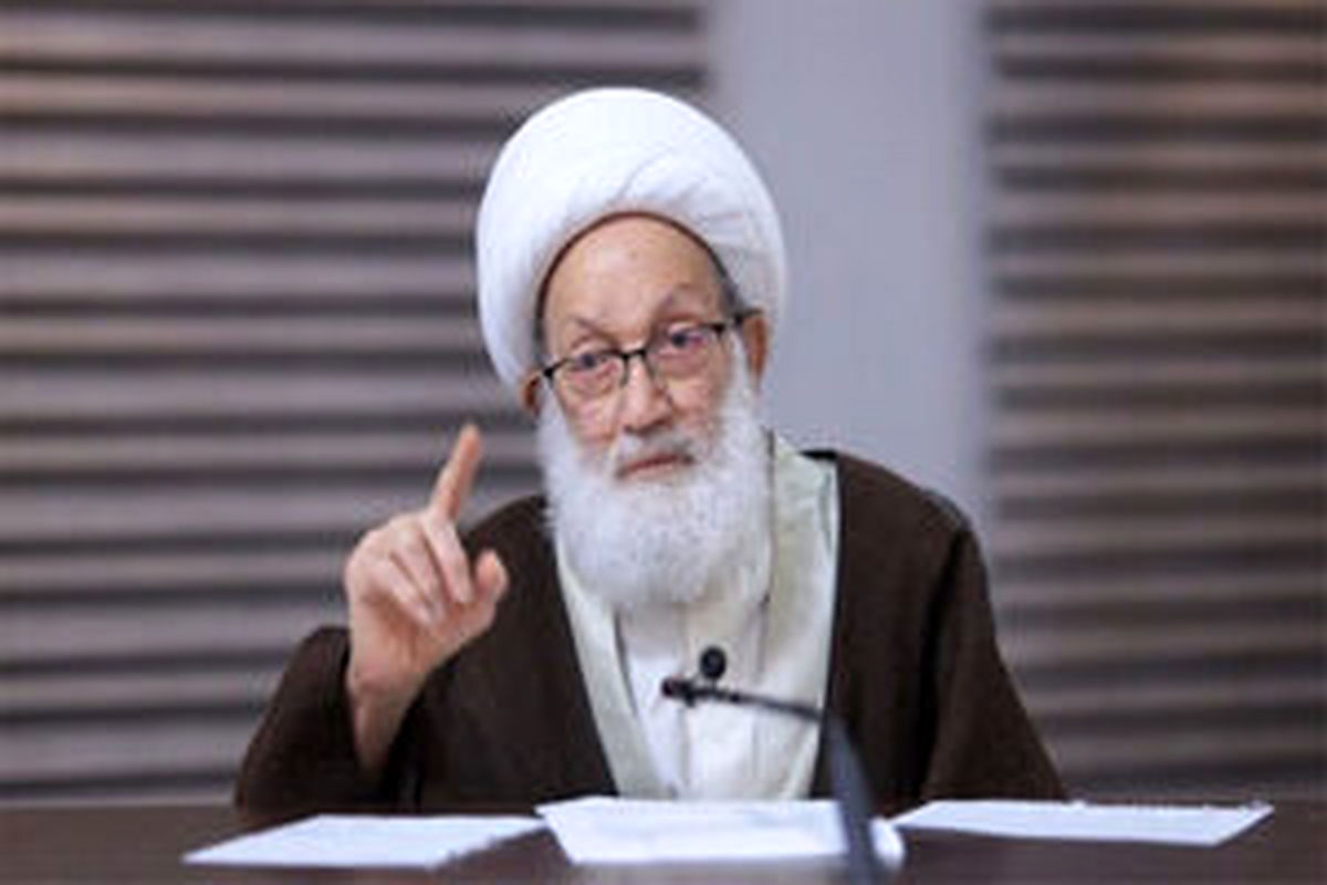 آیت الله عیسی قاسم: امام خامنه‌ای امت را به اسلام بازگرداند  