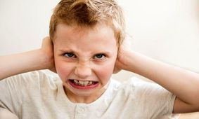 چگونه بفهمیم کودکی دچار آسیب روانی است؟