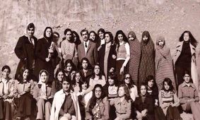 سفر به تهران قدیم؛ این دختران تهرانی گروه ضربت تشکیل دادند/ تصاویر