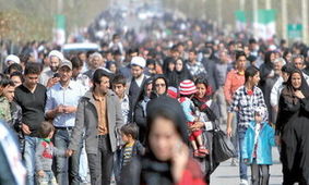 وضعیت عجیب در بازار کار ایران/ نرخ بیکاری زنان ۷۰ درصد بیشتر از مردان است